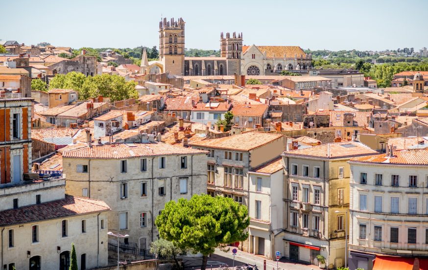 Student language immersion tours to France