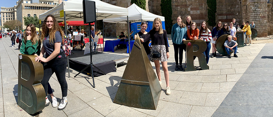 Group at Barcelona Sign