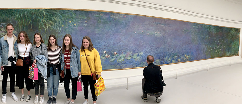 Waterlily paintings with some-of group at LOrangerie Paris