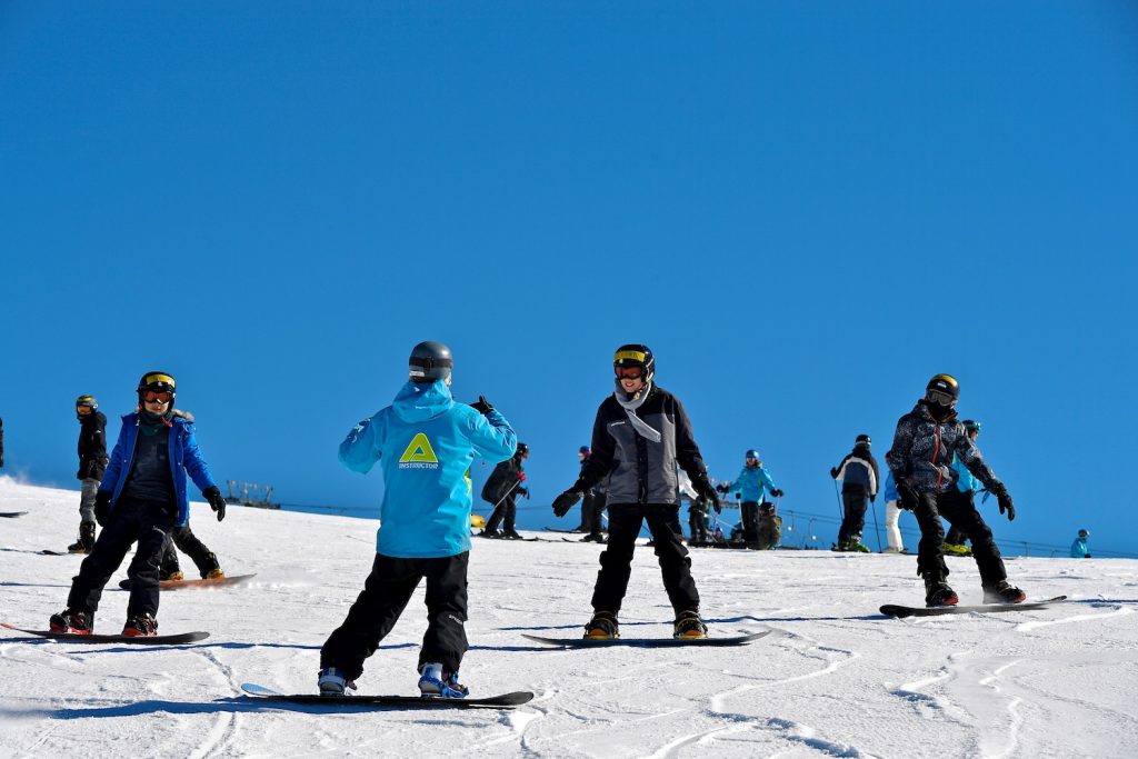 Mt Hotham snowsports tours